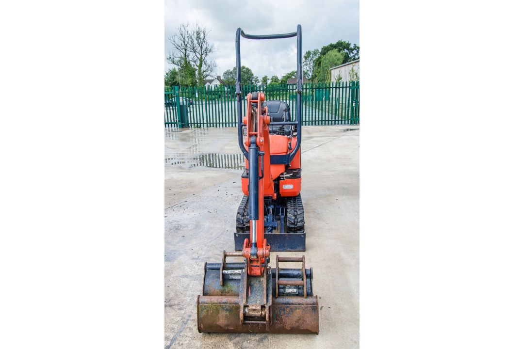Kubota K008-3 0.8 tonne rubber tracked micro excavator Year: 2017 S/N: 29257 Recorded Hours: 1062 - Image 5 of 26