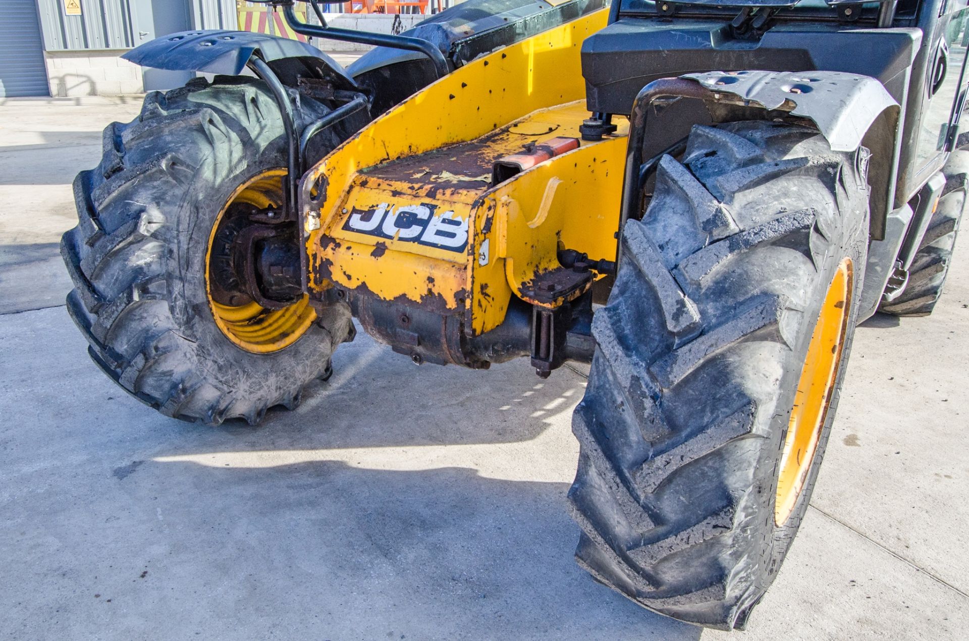 JCB 531-70 T4 IIIB 7 metre telescopic handler Year: 2015 S/N: 2348117 Recorded Hours: 2373 c/w - Image 12 of 25