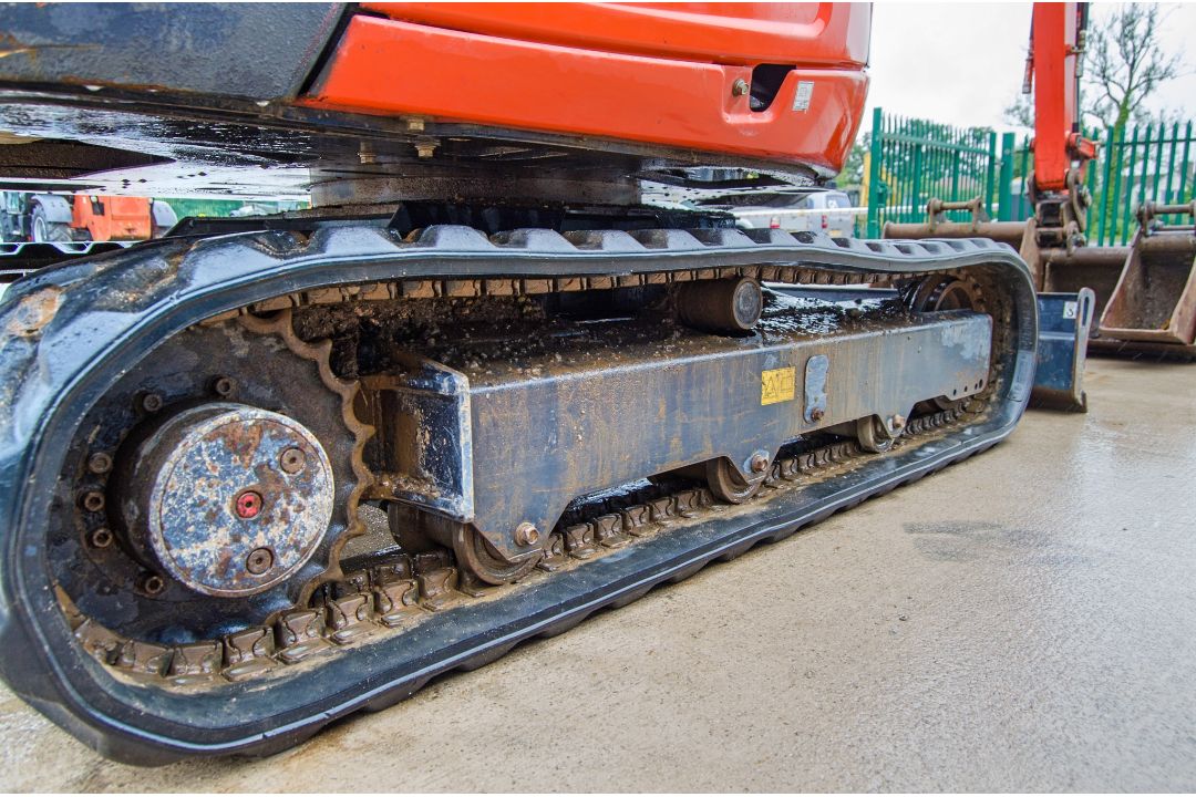 Kubota KX027-4 2.7 tonne rubber tracked excavator Year: 2017 S/N: 50427 Recorded Hours: 1609 - Image 10 of 26