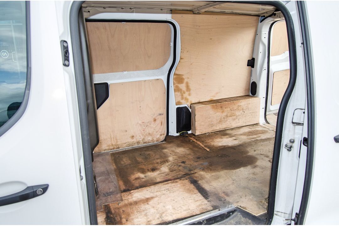 Citroen Dispatch 1400 EN-PRISE BHDI 1997cc diesel 6 speed manual panel van Registration Number: PN69 - Image 28 of 31