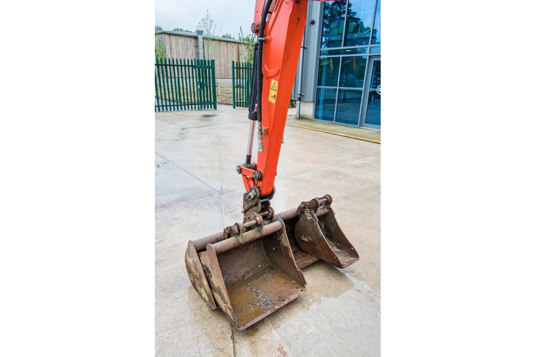 Kubota KX027-4 2.7 tonne rubber tracked excavator Year: 2017 S/N: 50427 Recorded Hours: 1609 - Image 14 of 26