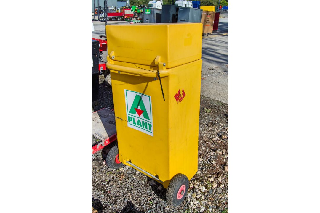 Trailer Engineering 100 litre bunded fuel bowser c/w manual pump, delivery hose & nozzle A858682 - Image 2 of 3