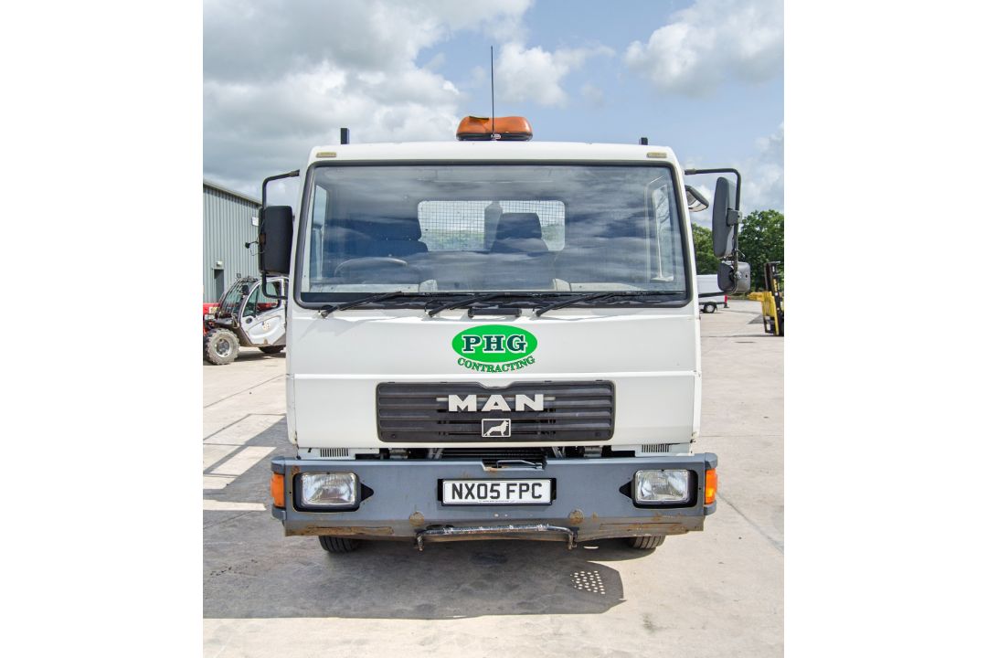 MAN 8.155 4580cc 7.5 tonne tipper lorry Registration Number: NX05 FPC Date of Registration: 01/06/ - Image 5 of 27