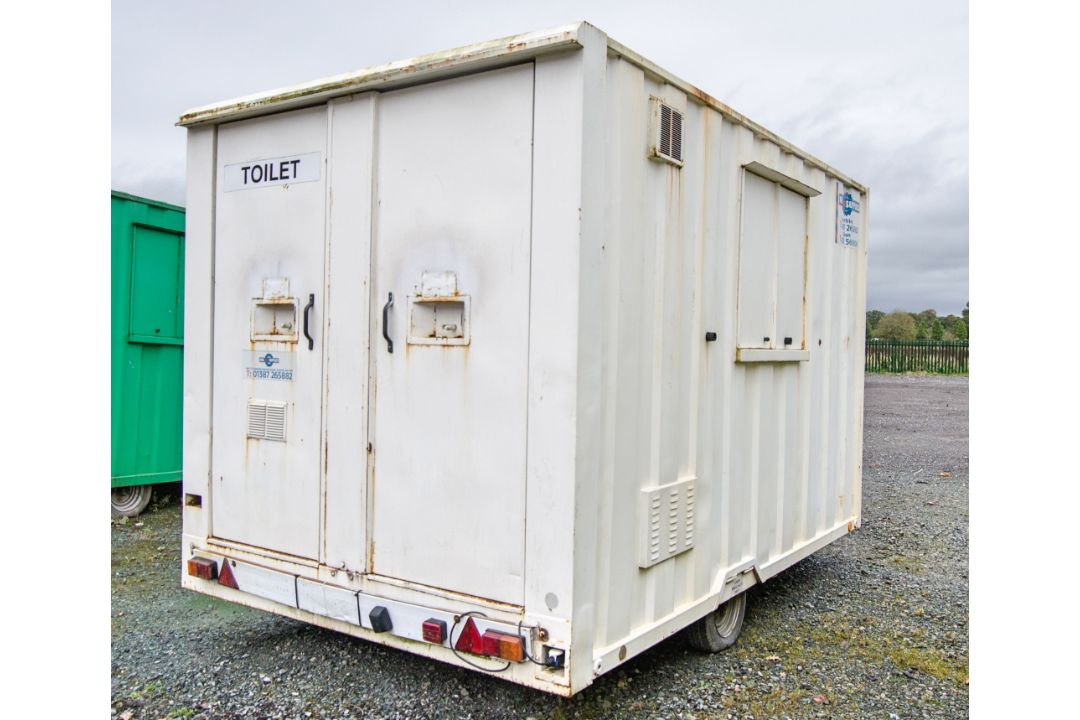 12ft x 8ft steel anti-vandal mobile welfare site unit Comprising of: canteen area, toilet & - Image 3 of 11