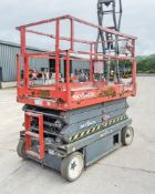 Skyjack SJIII 4626 battery electric scissor lift access platform Year: 2017 S/N: 70033915 HYP464