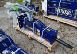 Hirox HDX10 hydraulic breaker to suit 3 tonne excavator Pin diameter: 35mm Pin centres: 140mm Pin