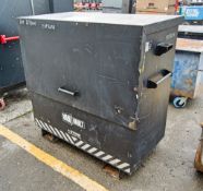 Van Vault steel tool store c/w keys EXP3458
