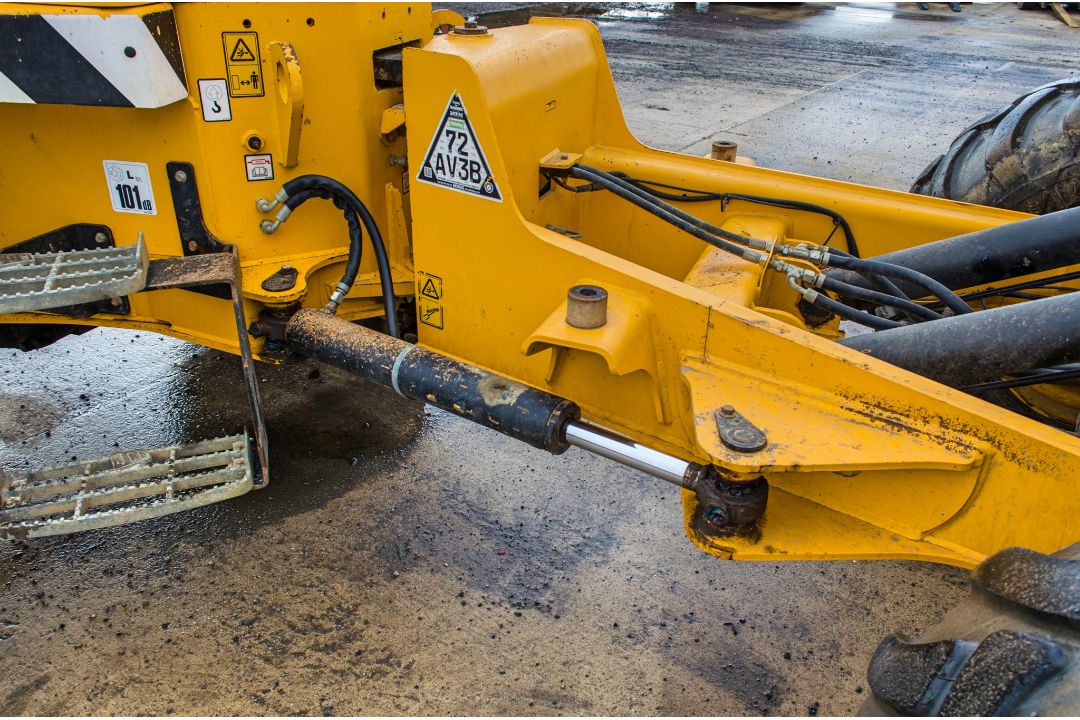 JCB 9 tonne straight skip dumper Year of manufacture: 2018 S/N: 2780314 Recorded Hours: 2000 c/w V5C - Image 15 of 24