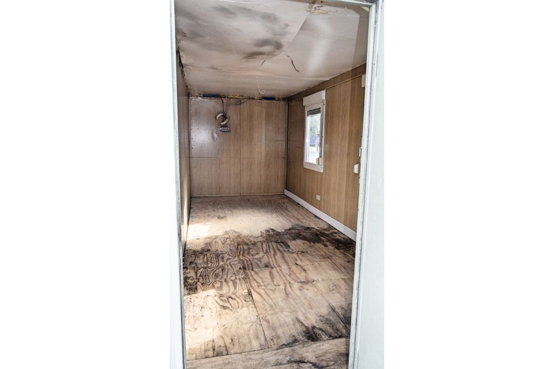 20ft x 8ft office site unit c/w keys - Image 5 of 5