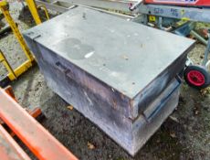 Steel tool store TCH702 ** No keys but open **