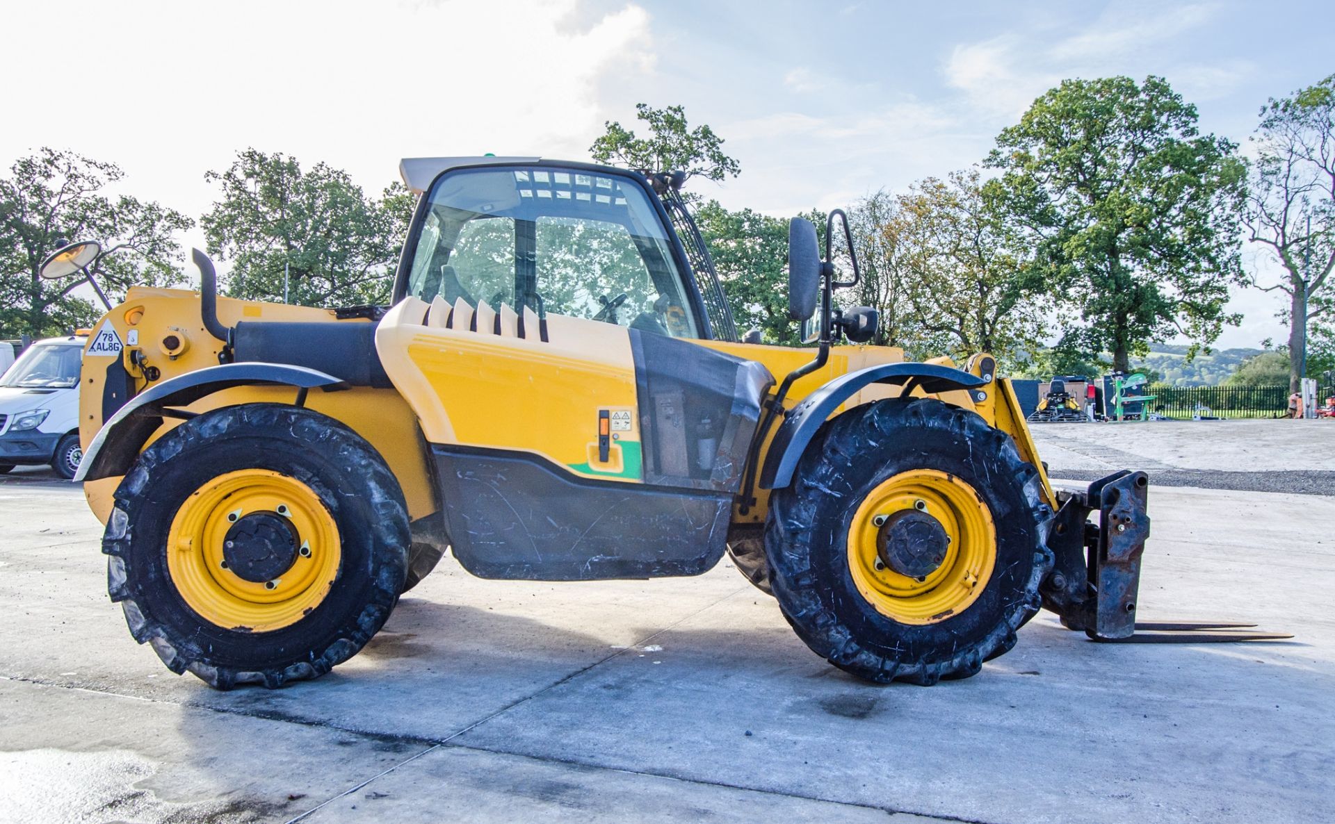JCB 531-70 T4 IIIB 7 metre telescopic handler Year: 2015 S/N: 2348117 Recorded Hours: 2373 c/w - Image 8 of 25