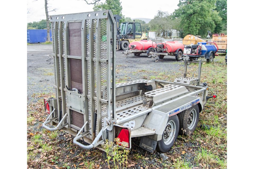 Indespension 8ft x 4 ft tandem axle plant trailer c/w Digadoc excavator docking system S/N: 127622 - Image 3 of 7