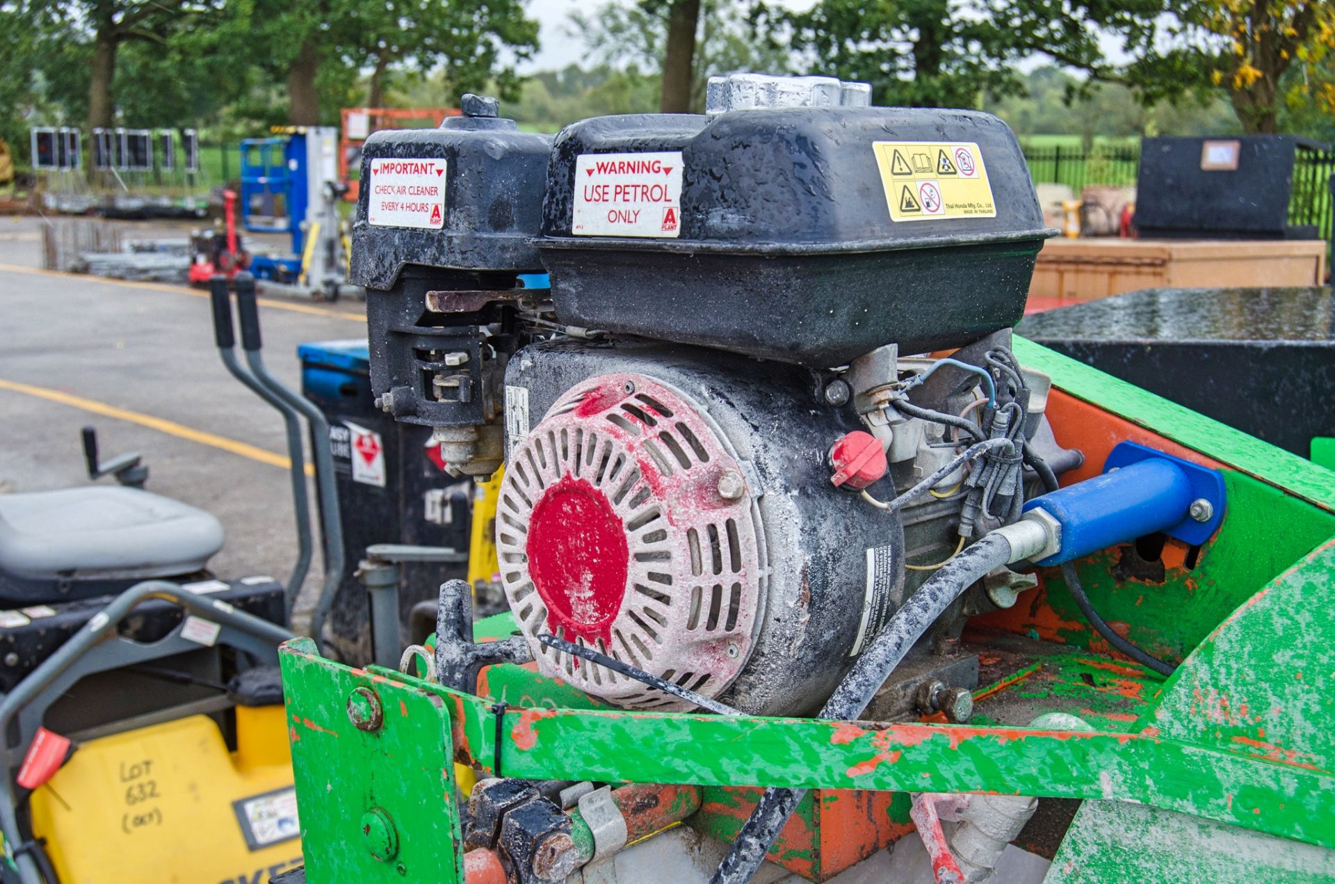 Red Band petrol driven masonry saw A846097 - Image 3 of 3