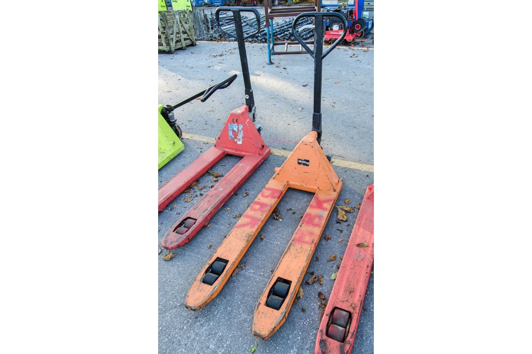 Load Surfer hand hydraulic pallet truck LB750603 - Image 1 of 2