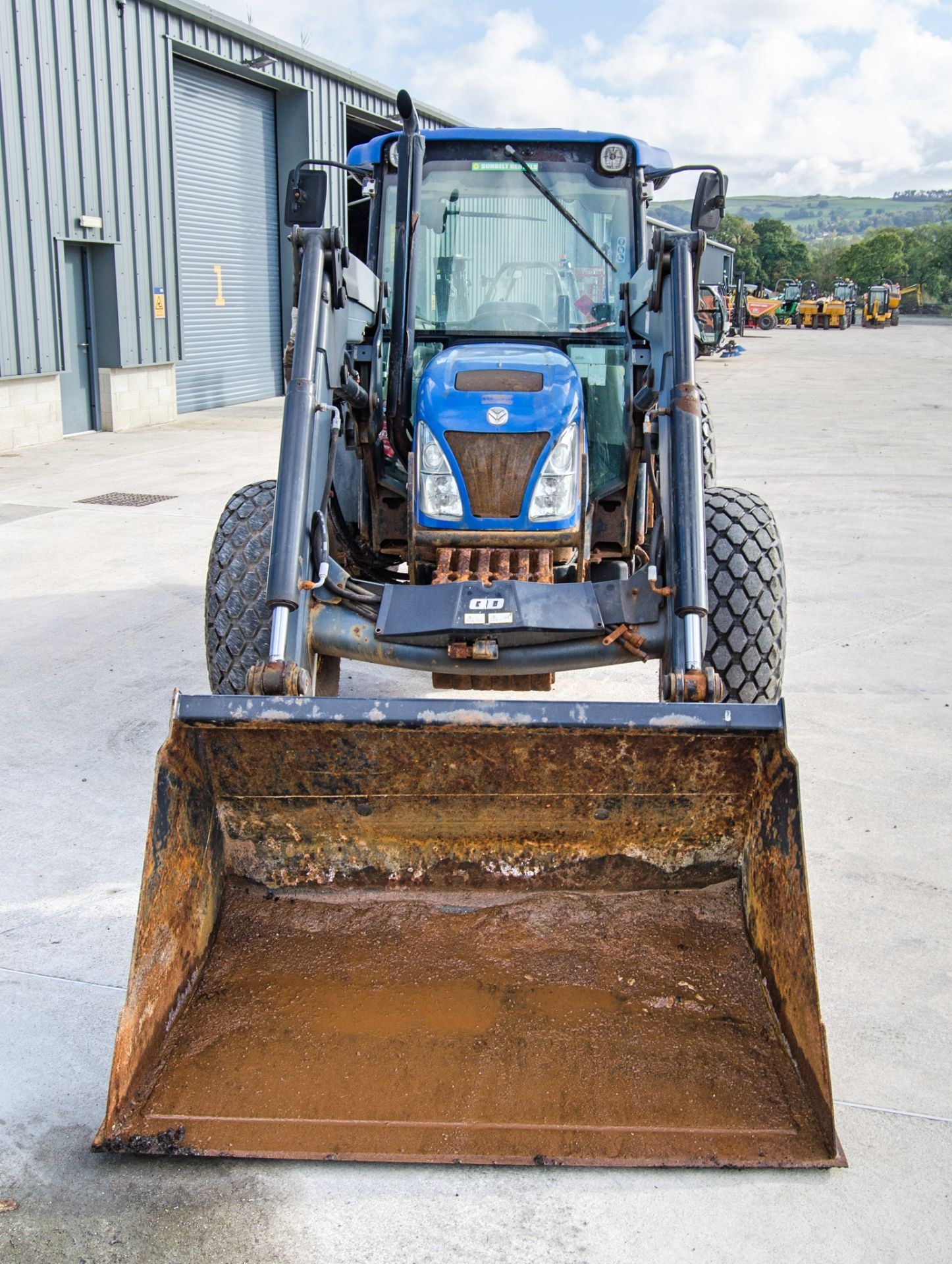 New Holland T4030 4WD tractor Year: 2013 Reg No: WX13 HGP Recorded hours: 1598 c/w Quicke Q36 loader - Image 5 of 24