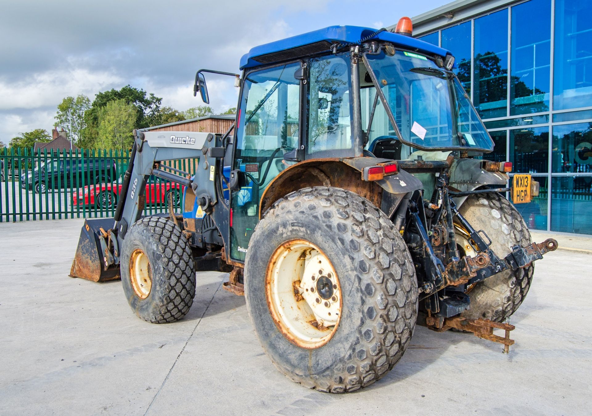 New Holland T4030 4WD tractor Year: 2013 Reg No: WX13 HGP Recorded hours: 1598 c/w Quicke Q36 loader - Image 4 of 24