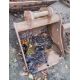 16 inch digger bucket Pin diameter: 35mm Pin centres: 170mm Pin width: 130mm ** No VAT on hammer - Image 1 of 2