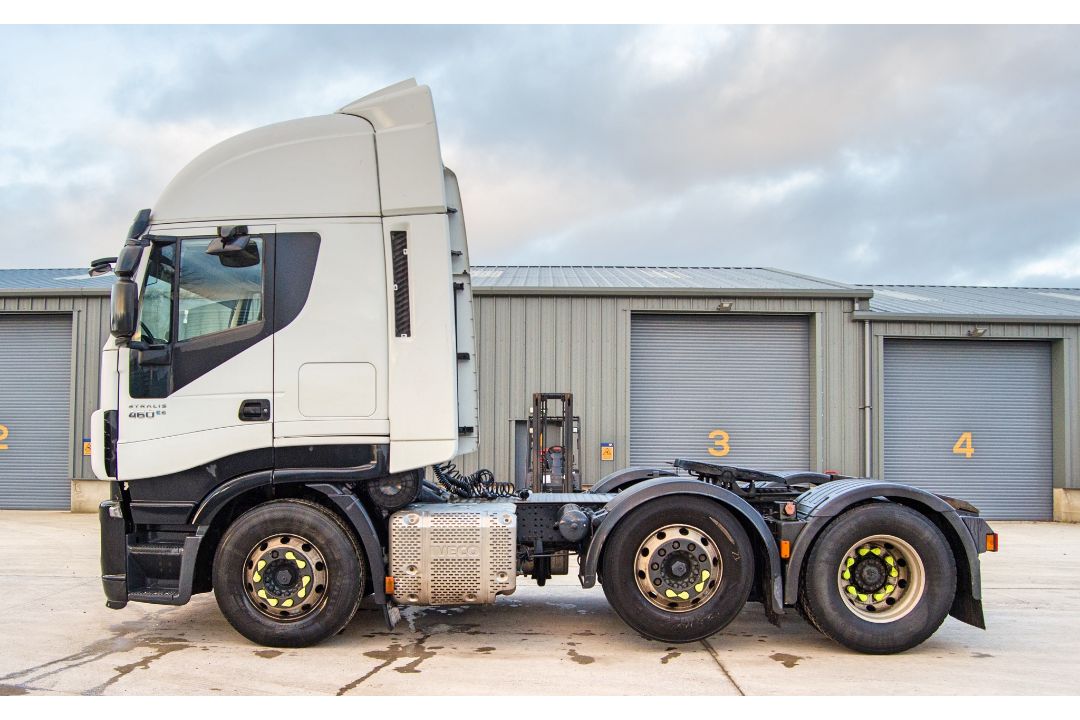 Iveco Stralis 460 E6 Hi-Way 6x2 tractor unit Registration Number: GK65 EGJ Date of Registration: - Image 7 of 33