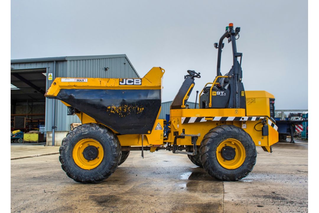 JCB 9 tonne straight skip dumper Year of manufacture: 2018 S/N: 2780314 Recorded Hours: 2000 c/w V5C - Image 7 of 24