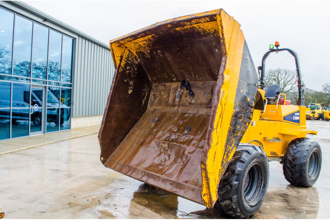Thwaites 9 tonne straight skip dumper  Year: 2018 S/N: 806E3954 Recorded Hours: 2039 c/w V5C - Image 14 of 19