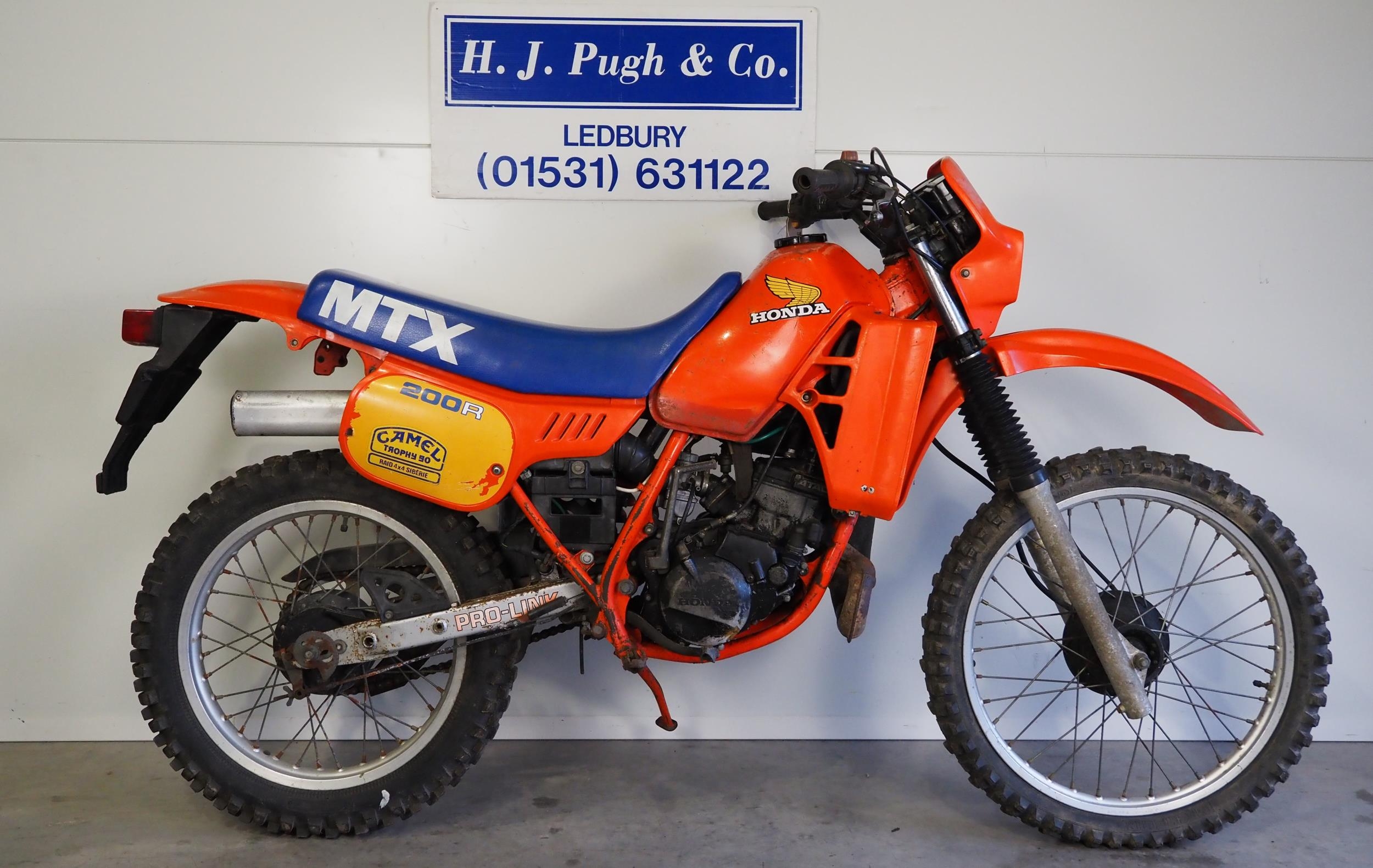 Honda MTX 200 enduro motorbike. 1983. 200ccRuns but has ben stood