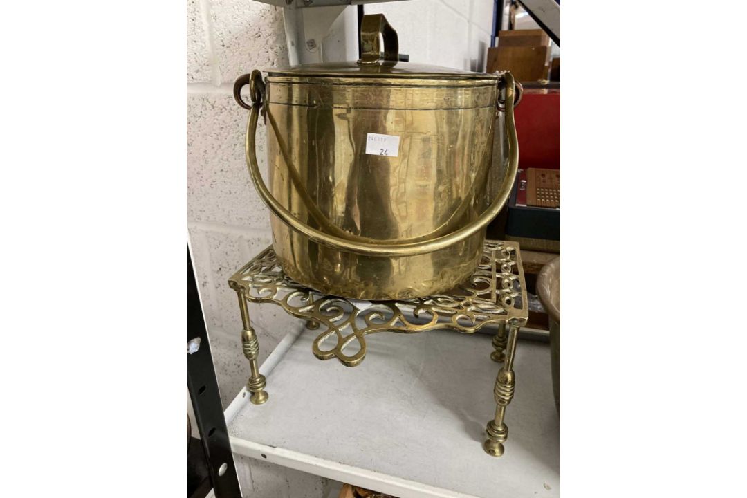 20th cent. Brassware: - Image 4 of 8