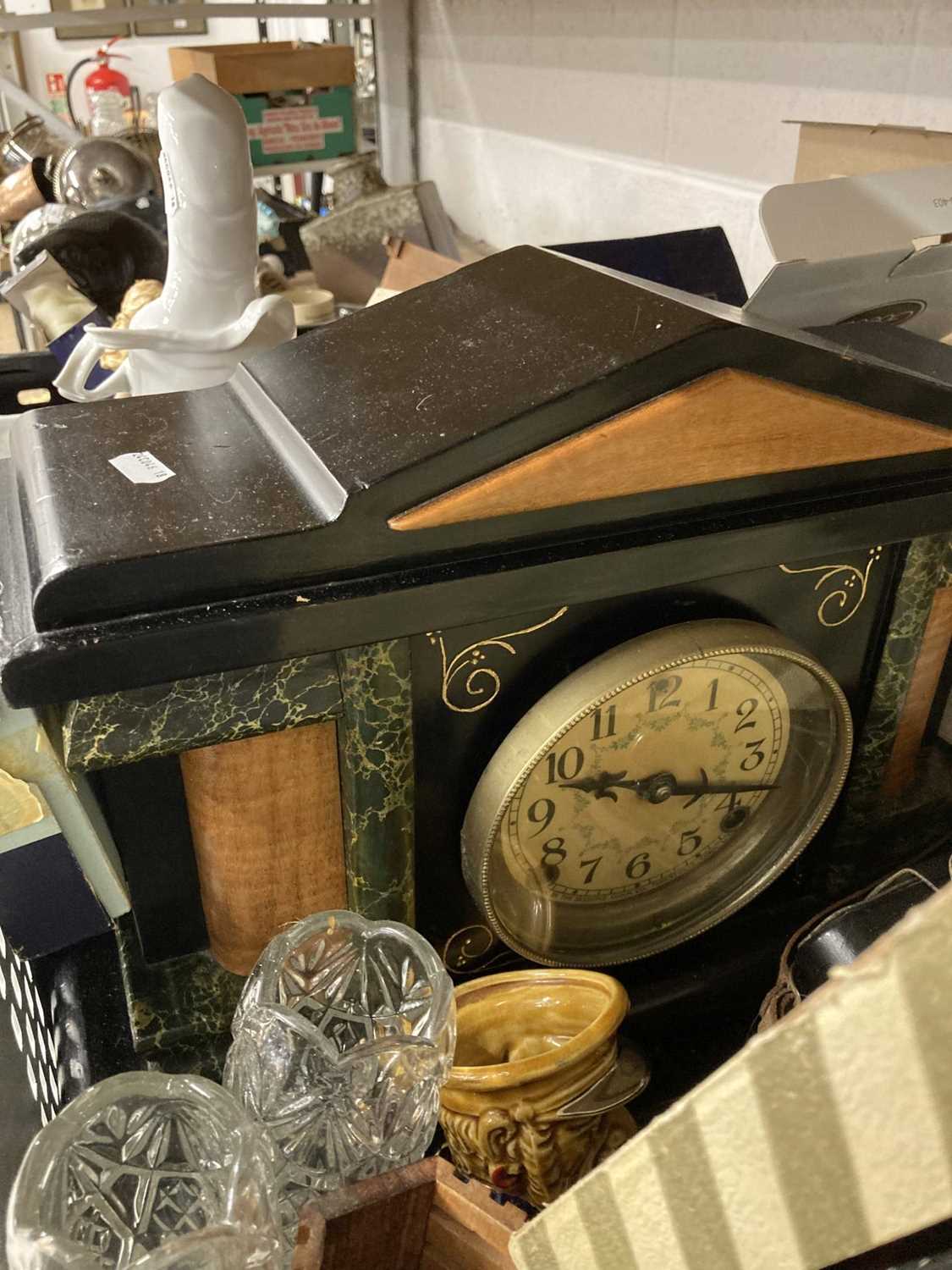 Ceramic & Resin Figures: - Image 5 of 5