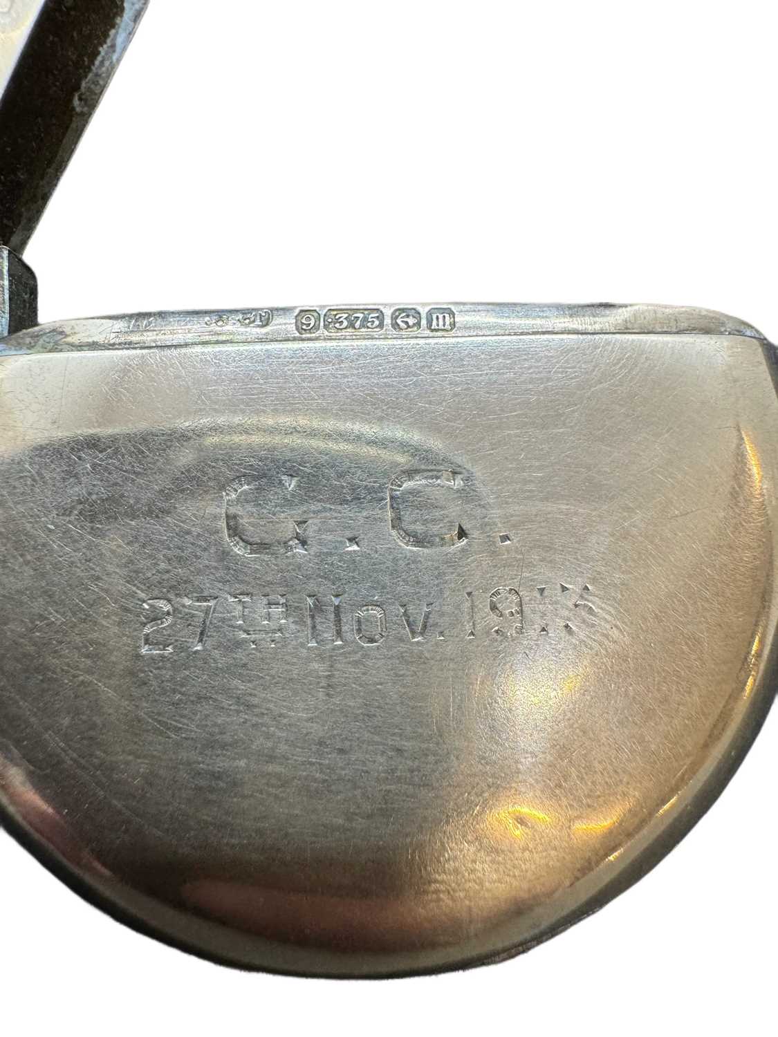 Gold: - Image 3 of 3