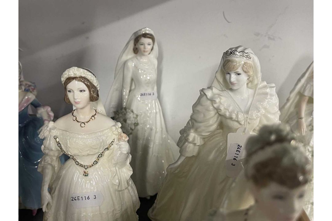 Ceramics - Image 2 of 5