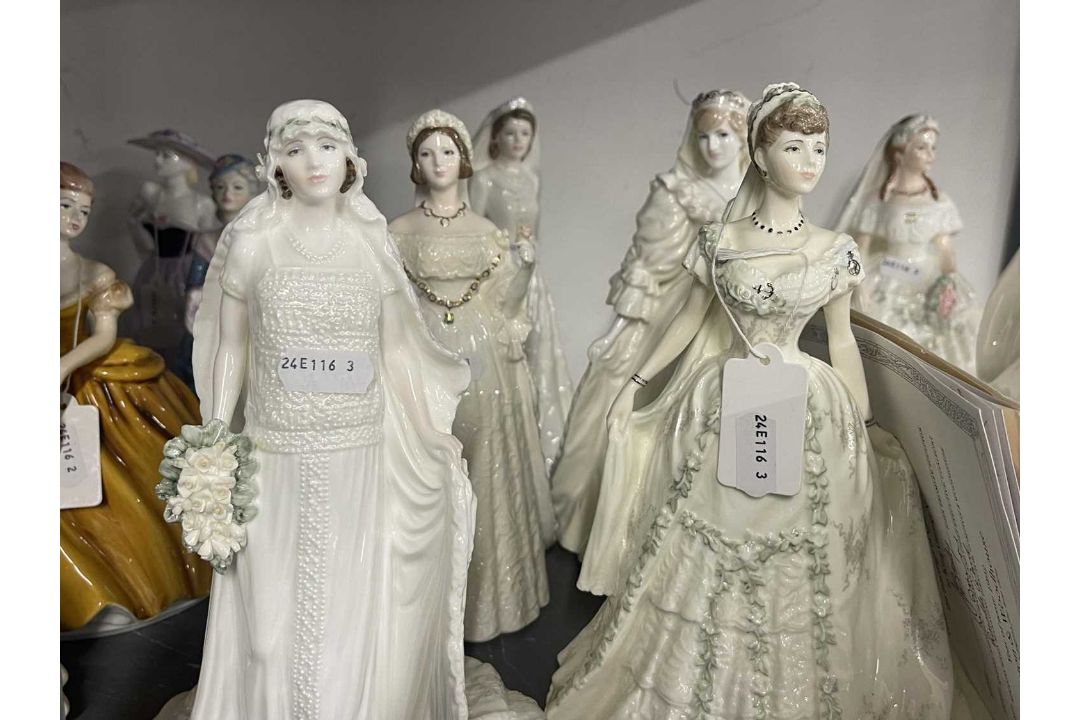 Ceramics - Image 5 of 5