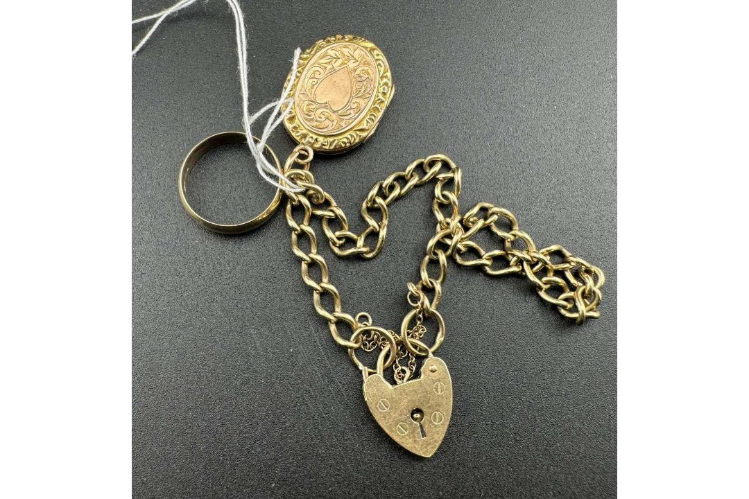 Jewellery: