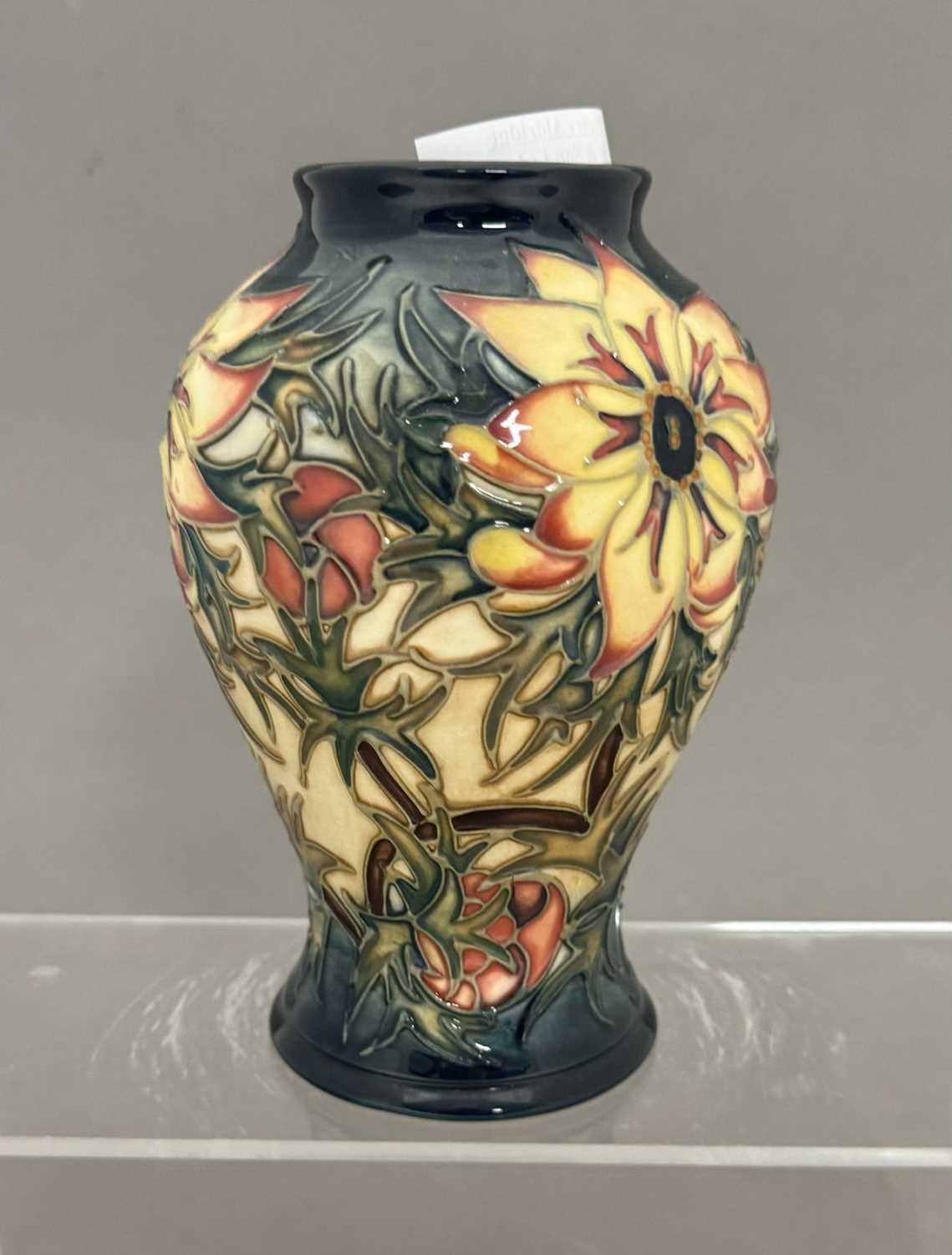 Ceramics: - Image 3 of 4