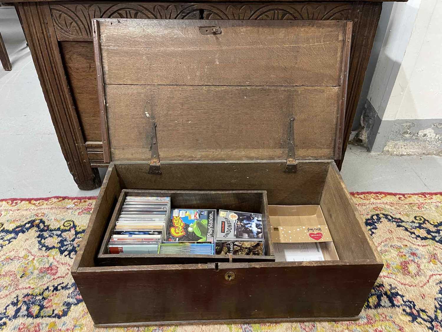 Furniture: - Image 3 of 3