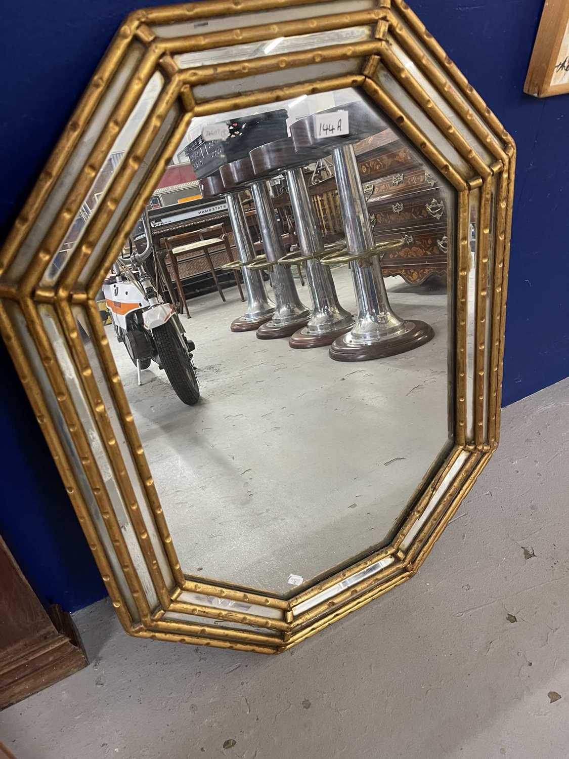 Mirrors: - Image 5 of 6