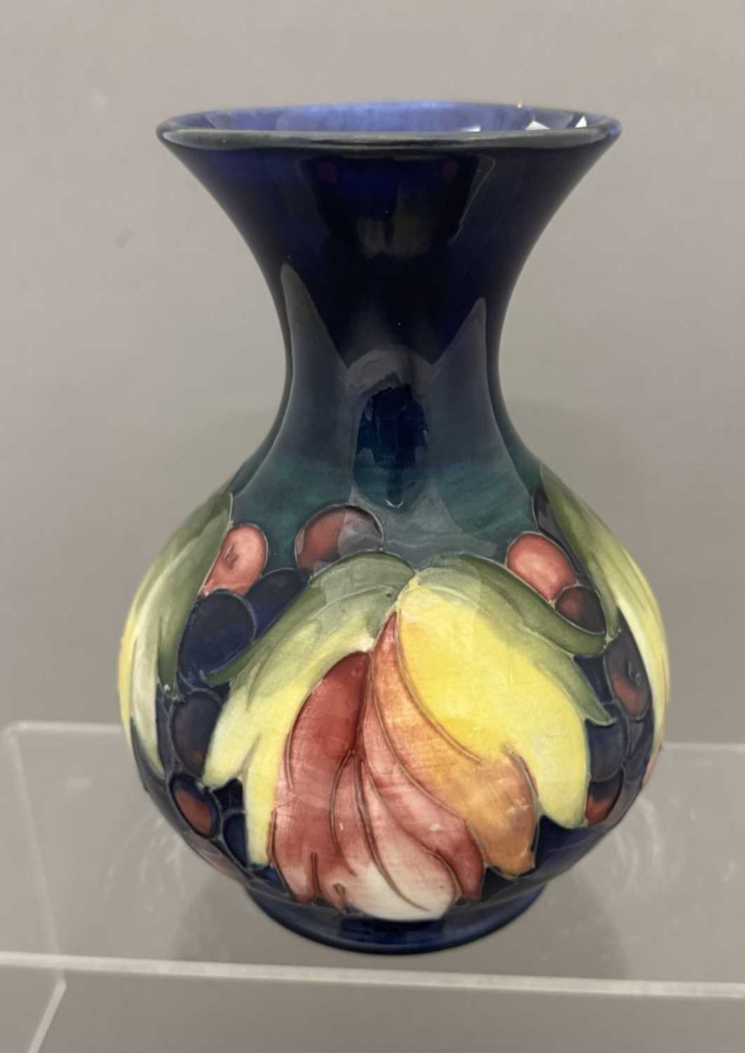 Ceramics: - Image 2 of 4