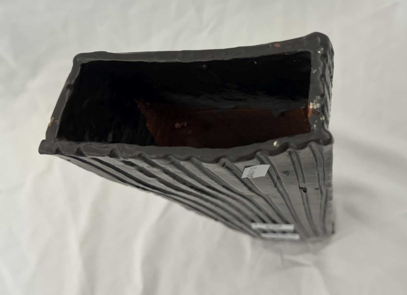 Ceramics: - Image 9 of 10