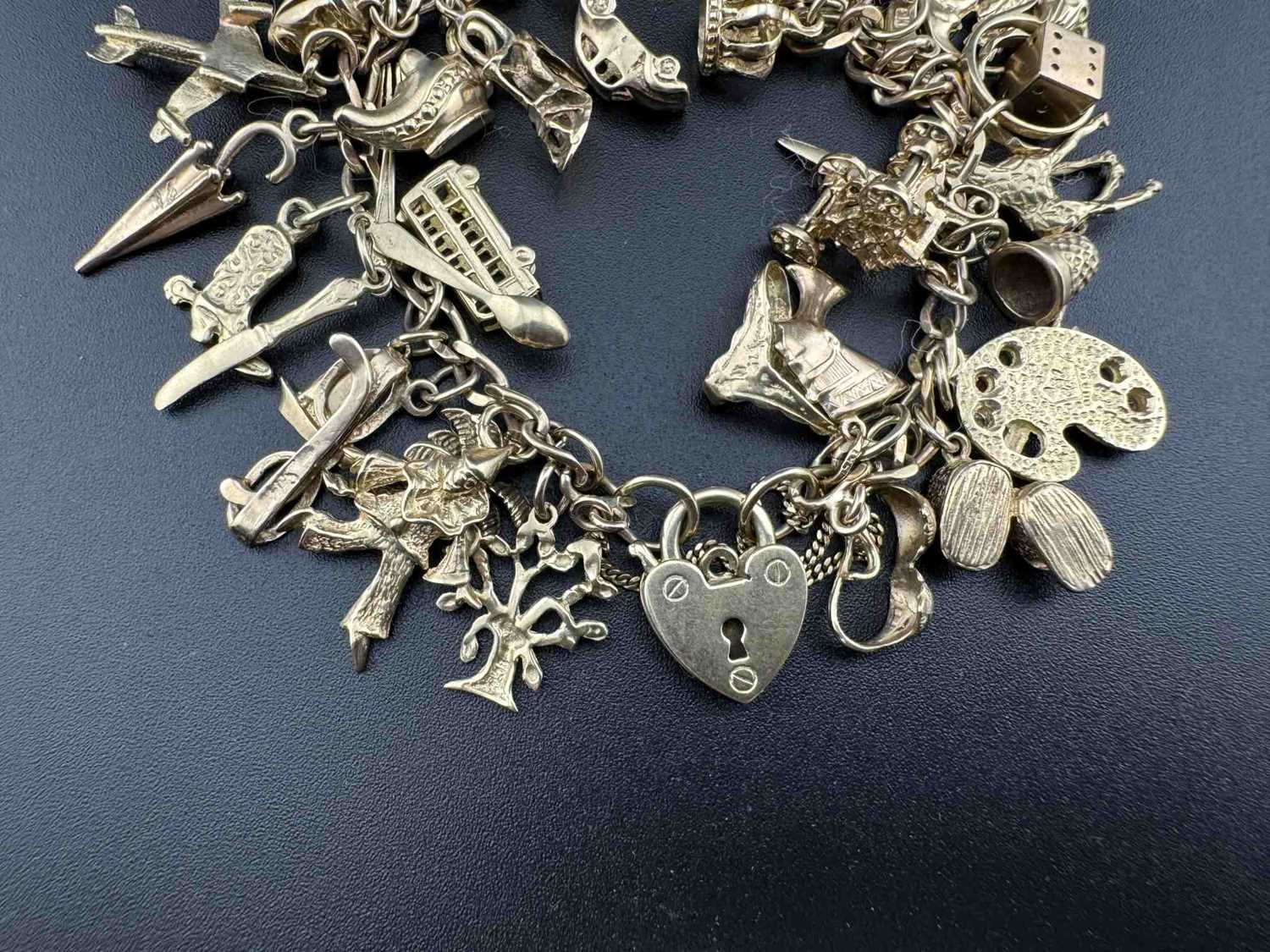 Jewellery: - Image 5 of 5