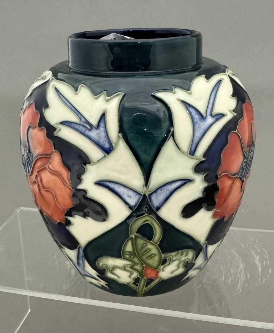 Ceramics: - Image 3 of 8