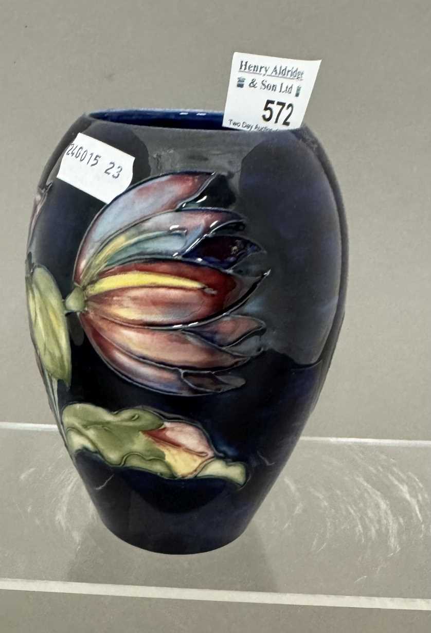 Ceramics: - Image 6 of 8