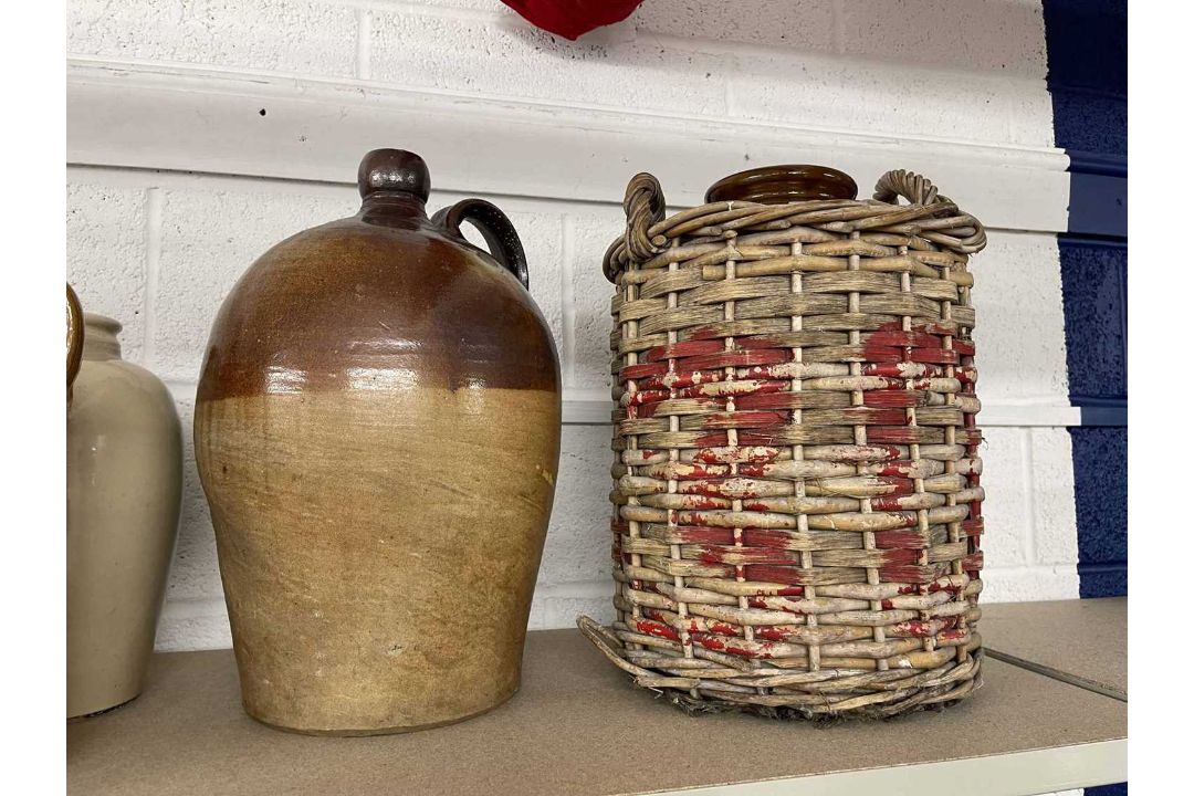 Collectables: - Image 2 of 6