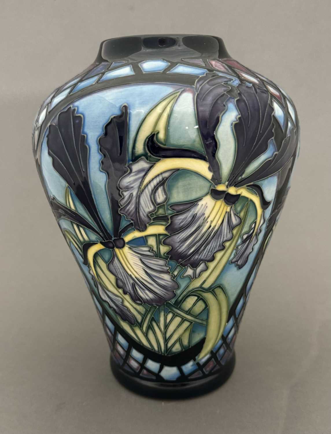 Ceramics: - Image 2 of 4