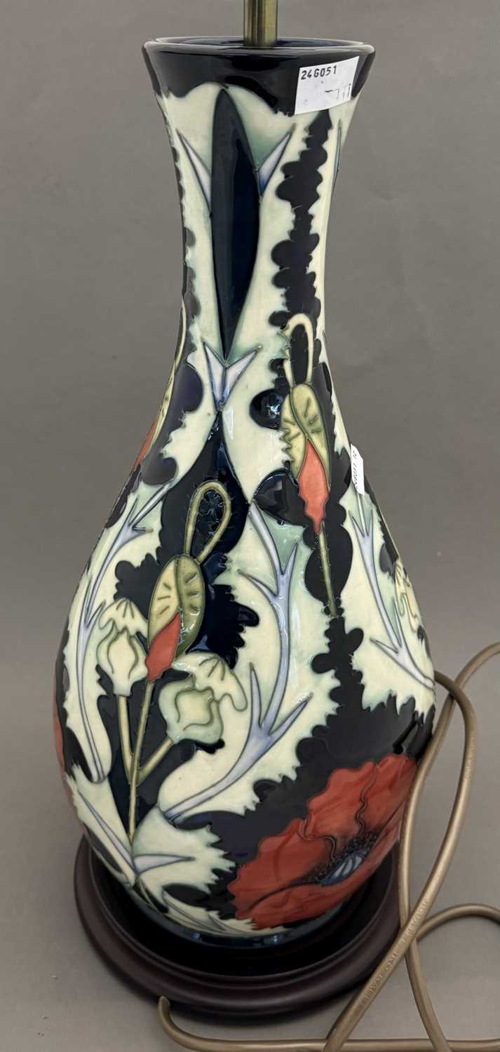Ceramics: - Image 3 of 3