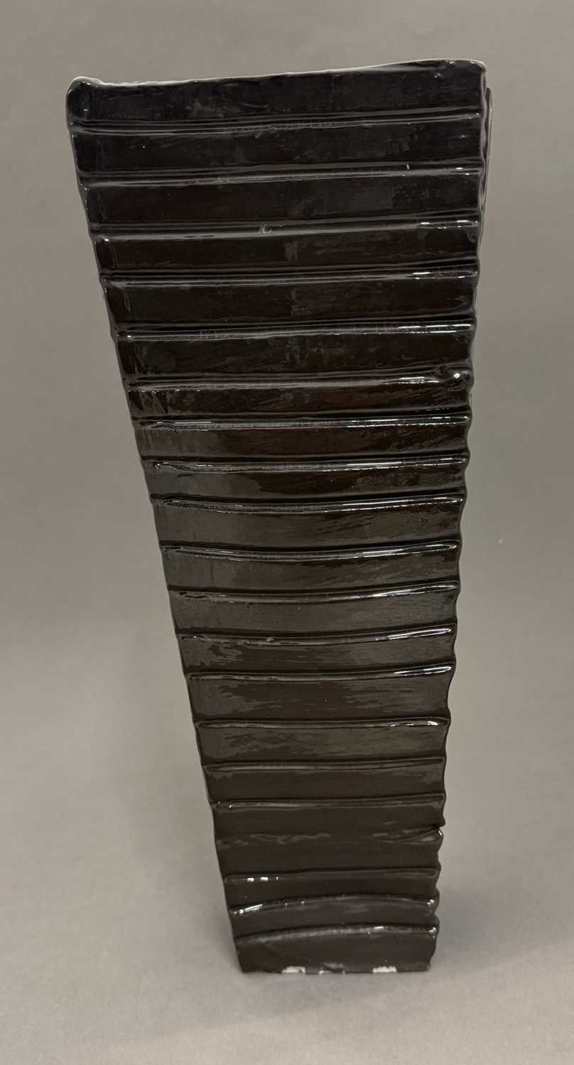 Ceramics: - Image 8 of 10