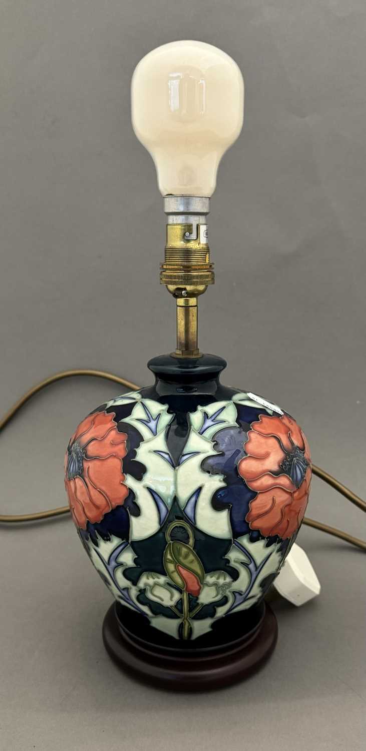 Ceramics: - Image 2 of 4