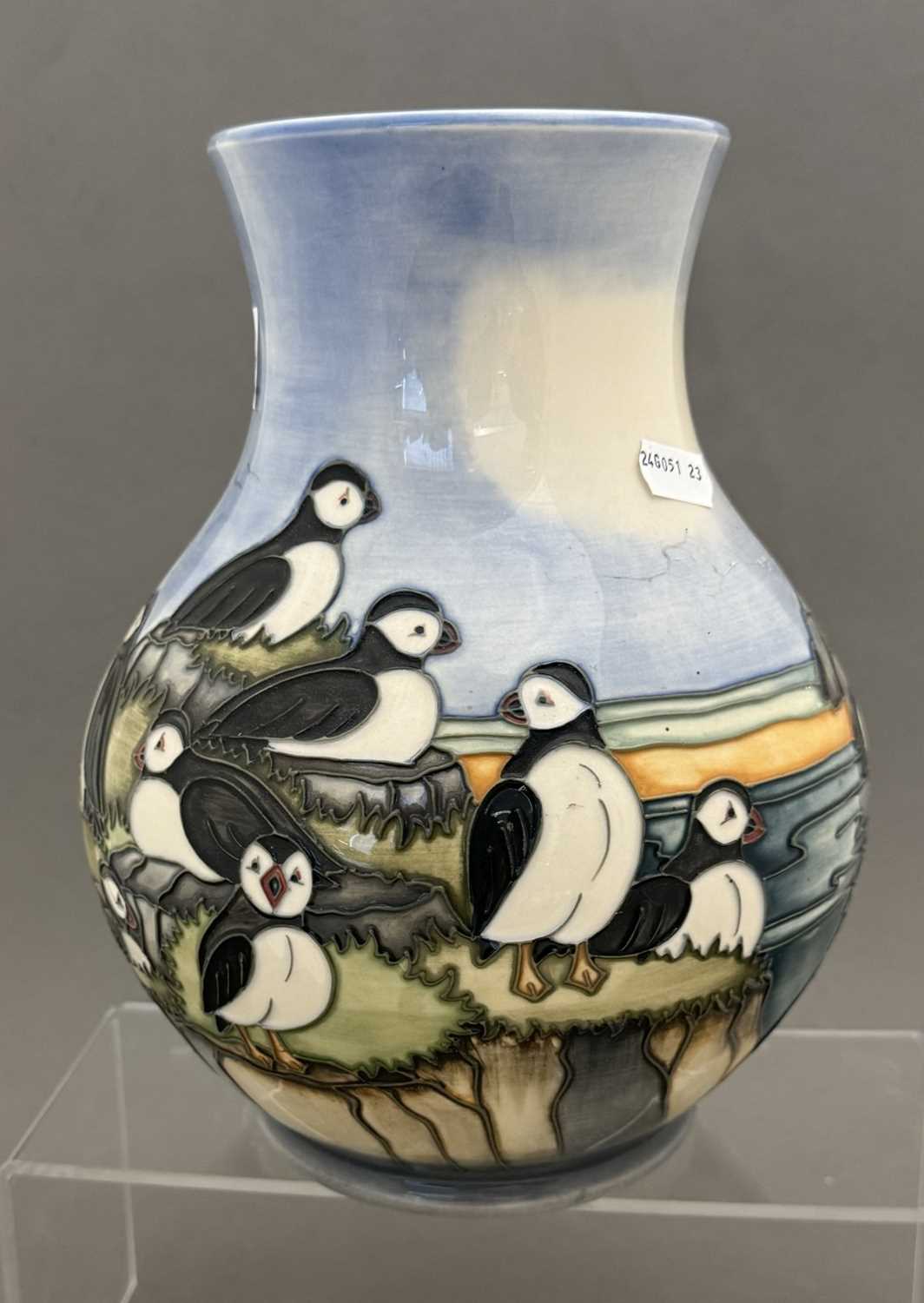 Ceramics: - Image 2 of 4