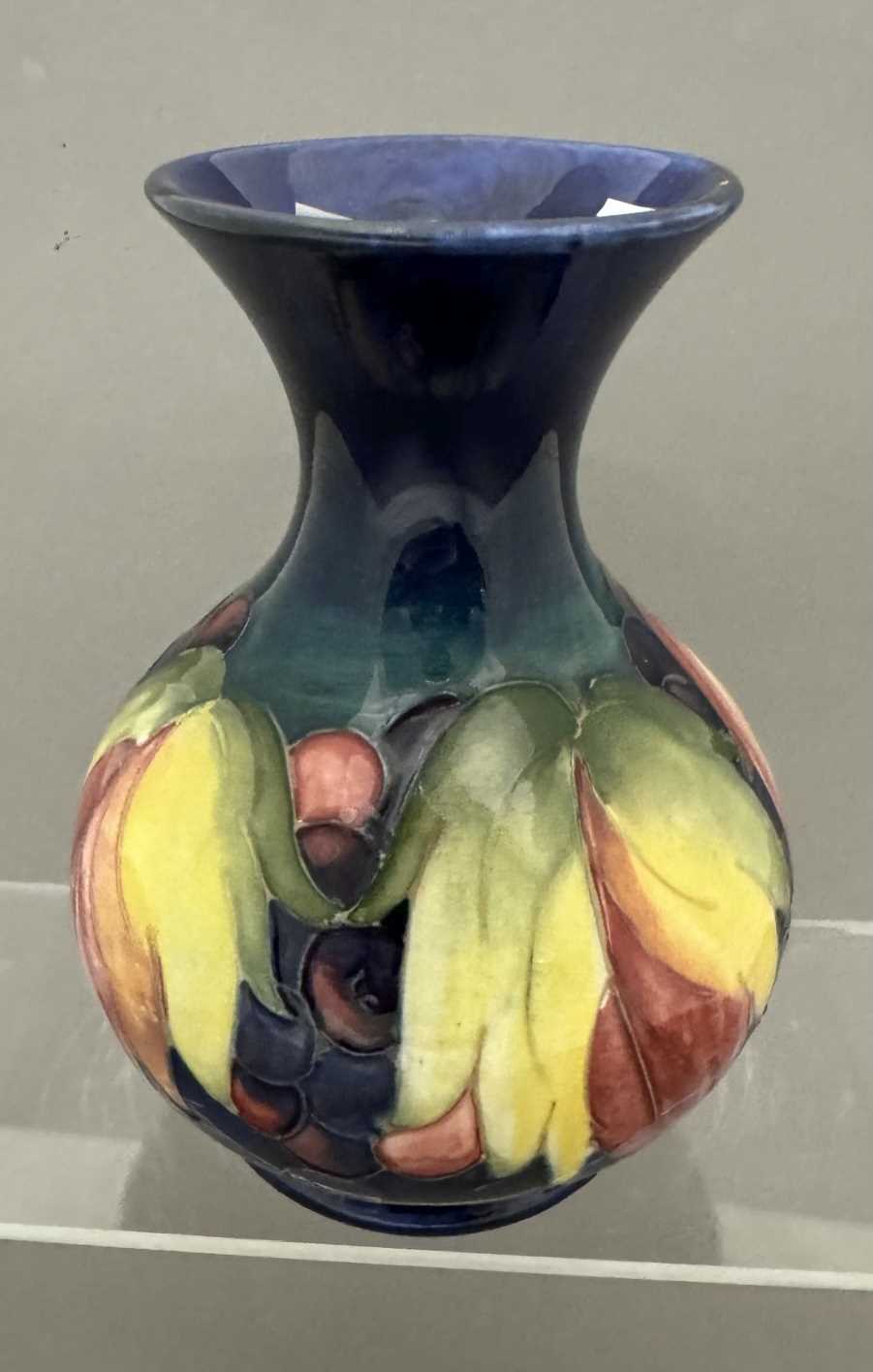 Ceramics: - Image 3 of 4