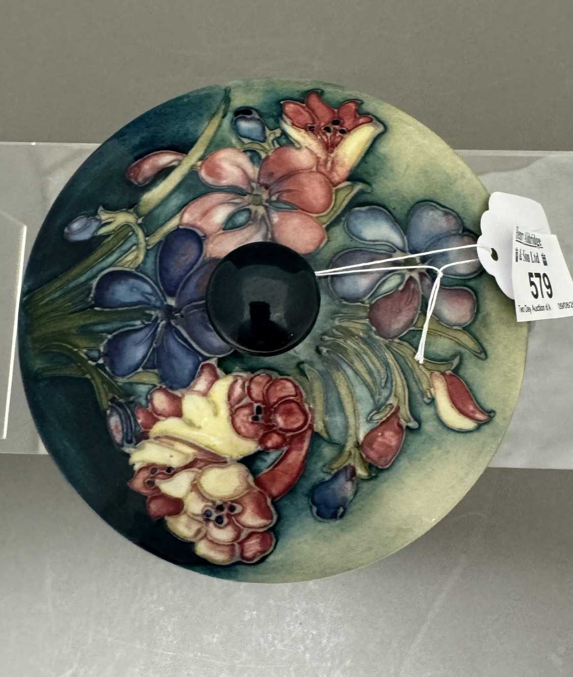 Ceramics: - Image 2 of 3