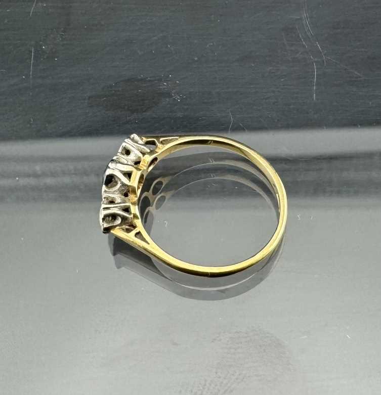 Hallmarked Gold: - Image 2 of 3