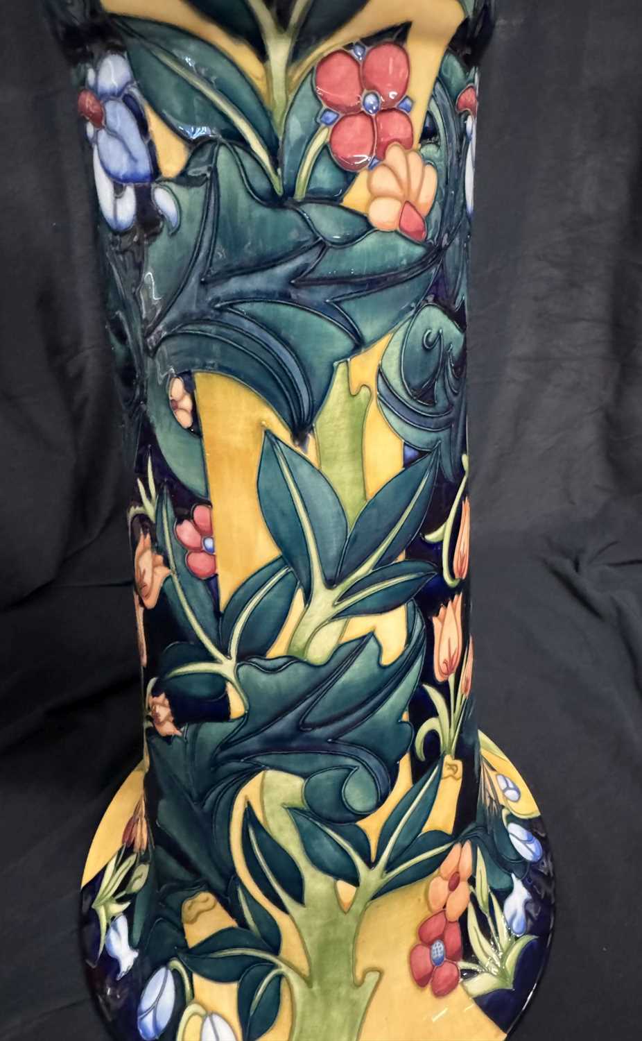Ceramics: - Image 2 of 9