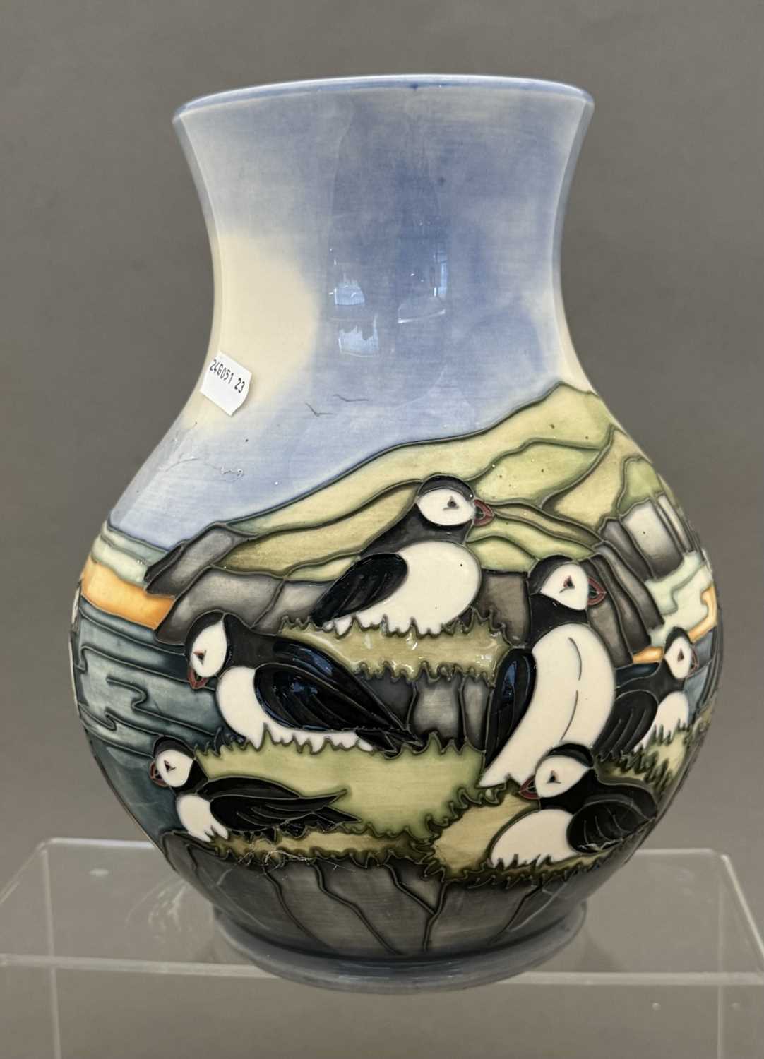 Ceramics: - Image 3 of 4